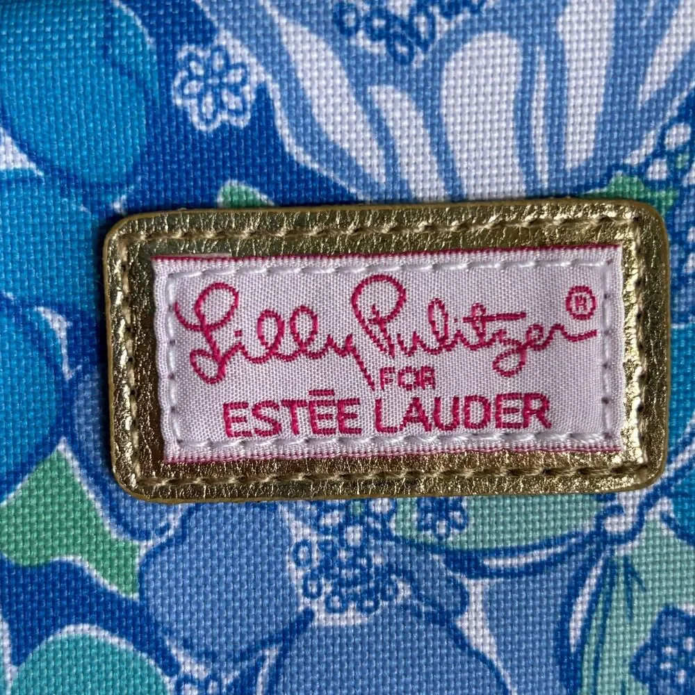 Lilly Pulitzer for Estee Lauder Blue Floral Makeup Cosmetic Bag 8.5